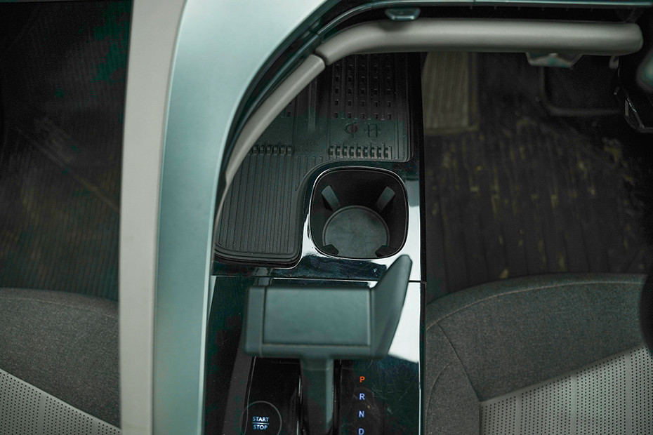 Mahindra BE 6 Front Cup Holder