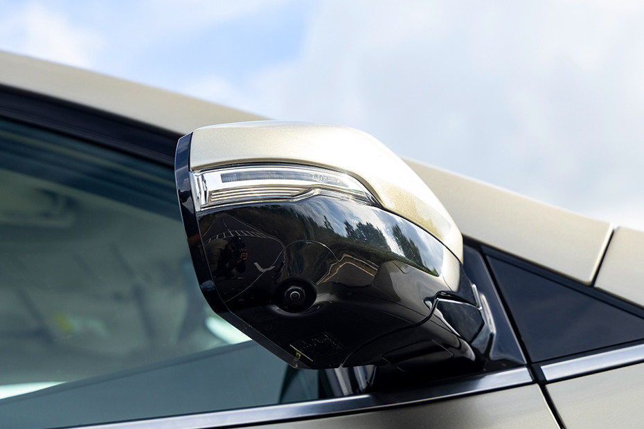 Mahindra XEV 9S 360 Degree Camera (Right)