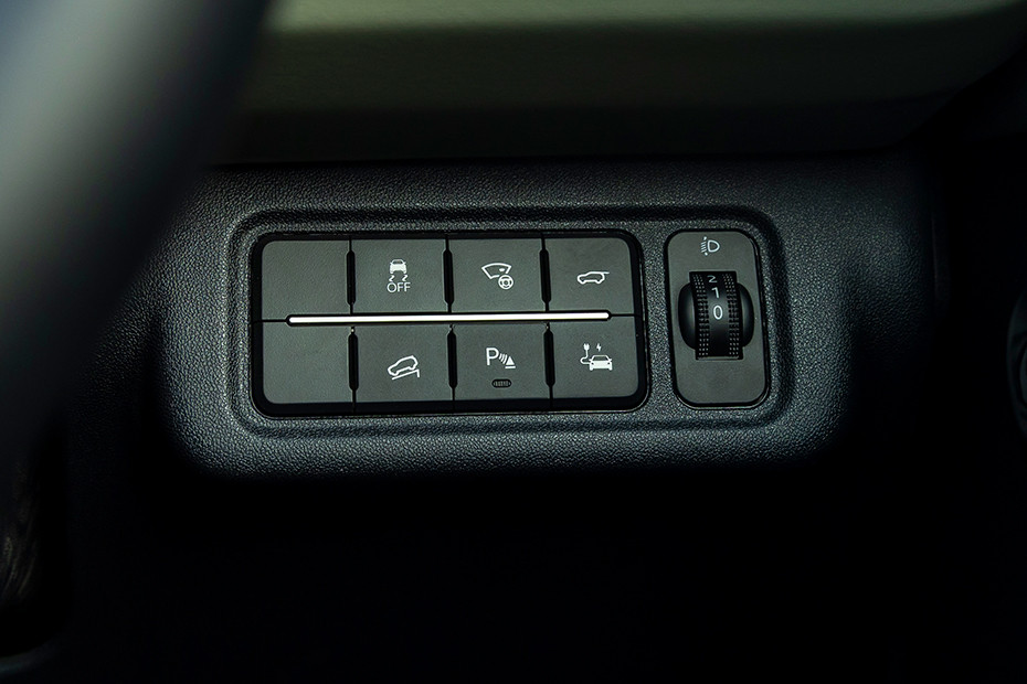 Mahindra XEV 9S Dashboard Switches (Driver's Side)