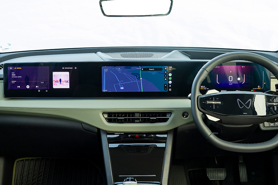 Mahindra XEV 9S Infotainment System