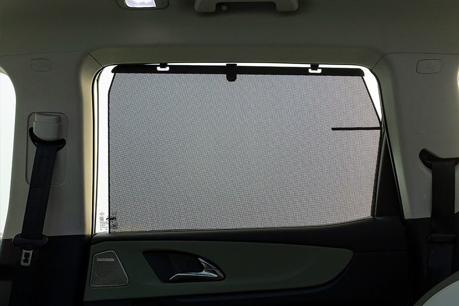 Mahindra XEV 9S Rear Side Window Sunblind
