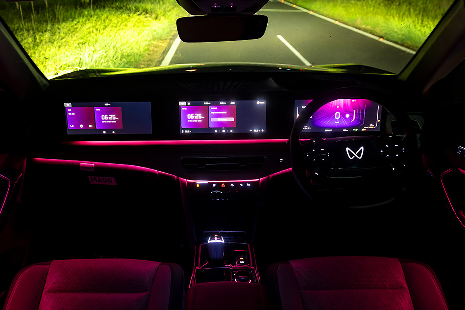 Mahindra XEV 9S Ambient Lighting (Front)