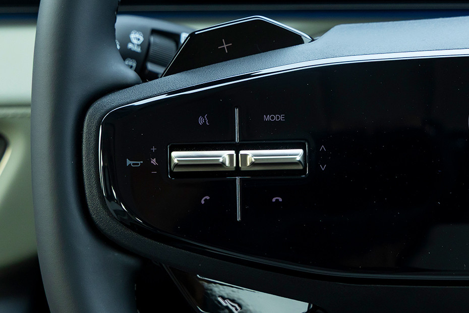 Mahindra XEV 9S Steering Wheel Buttons (Left)