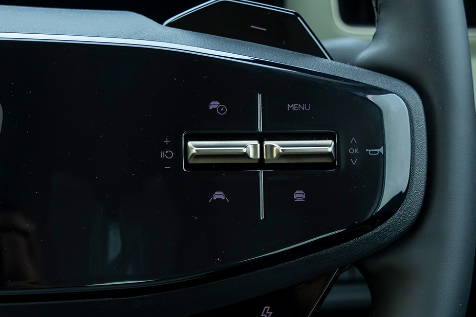 Mahindra XEV 9S Steering Wheel Buttons (Right)