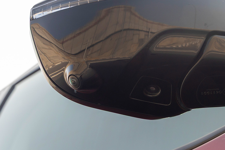 Tata Harrier 360 Degree Camera (Right)