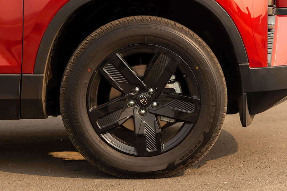 Tata Harrier Wheel