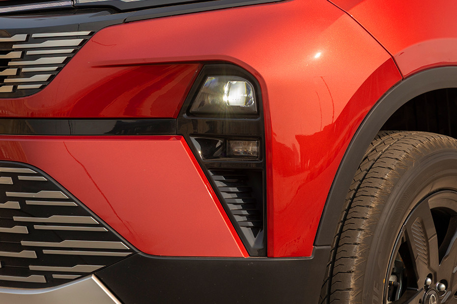 Tata Harrier Headlight