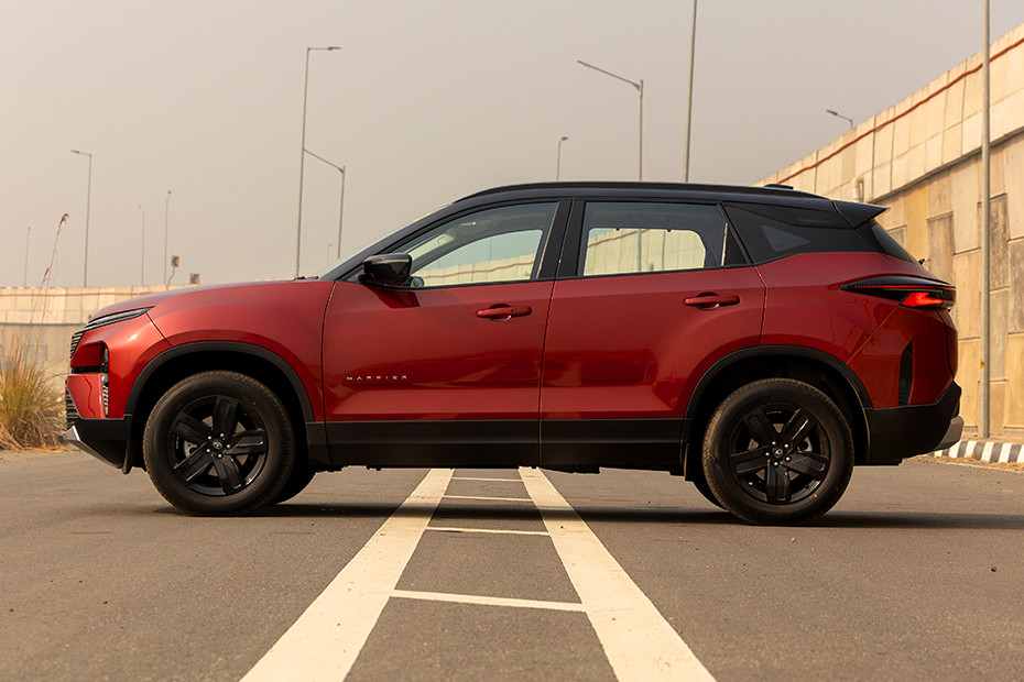 Tata Harrier Side Profile View (Left)