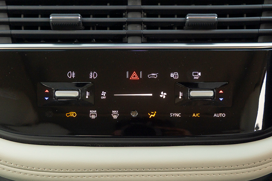 Tata Harrier AC Controls