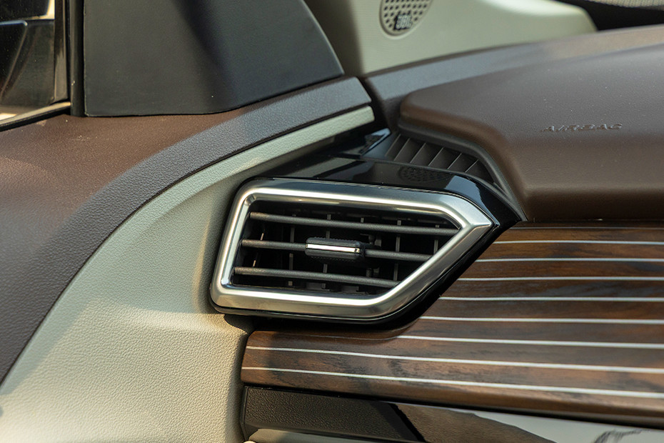 Tata Harrier Passenger's Side AC Vent