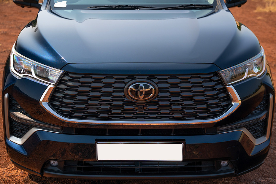 Toyota Innova Hycross Front Grille