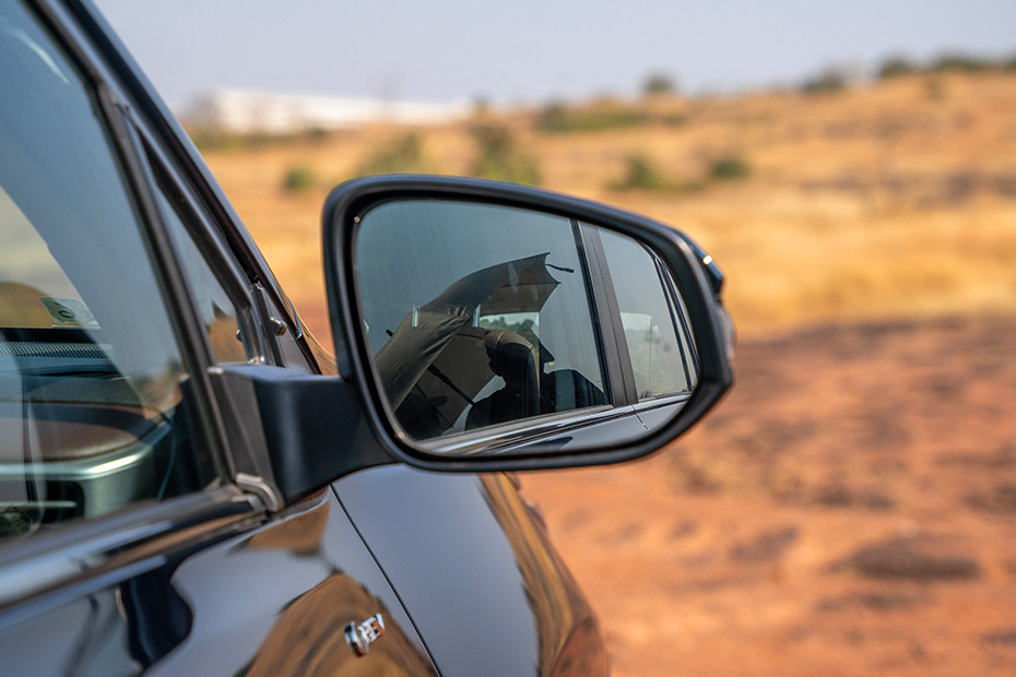 Toyota Innova Hycross Outside Mirror Glass