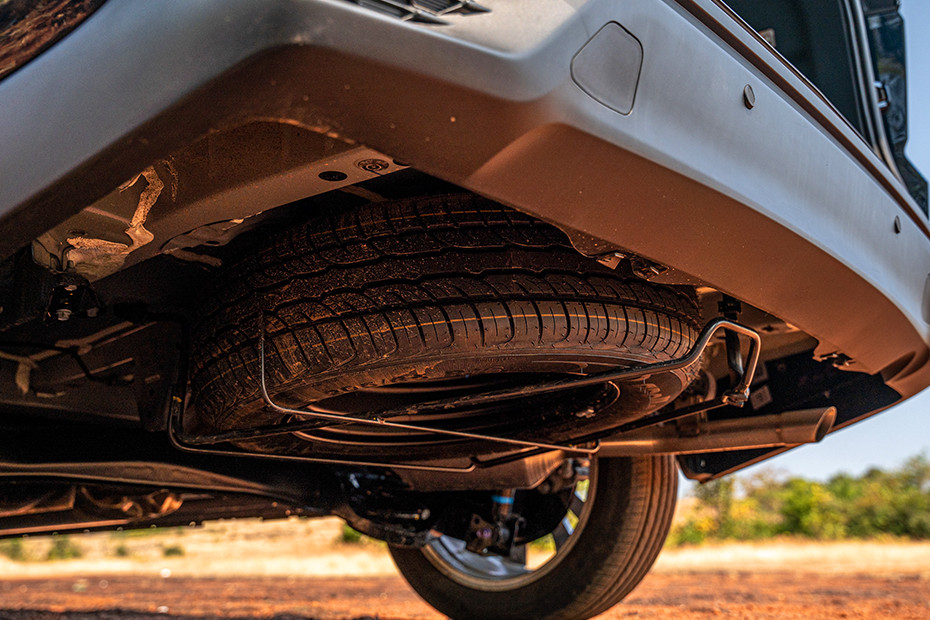 Toyota Innova Hycross Spare Tyre