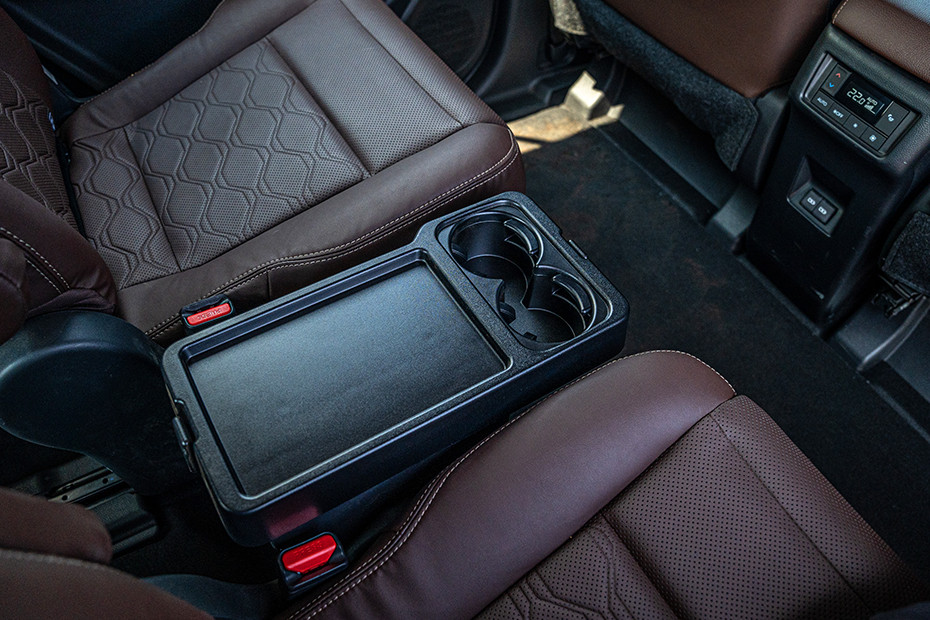 Toyota Innova Hycross Rear Armrest Storage
