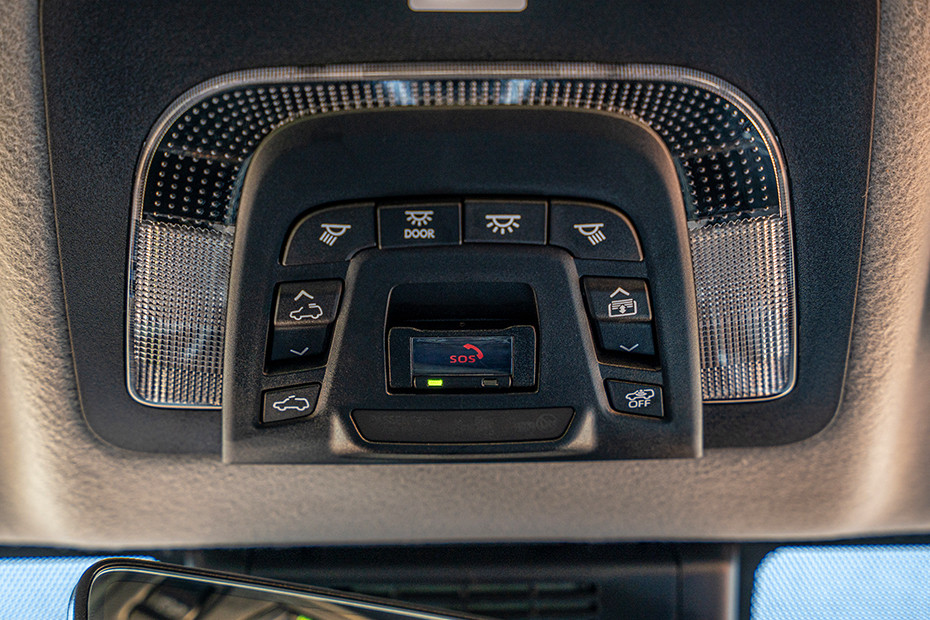 Toyota Innova Hycross Sunroof Control