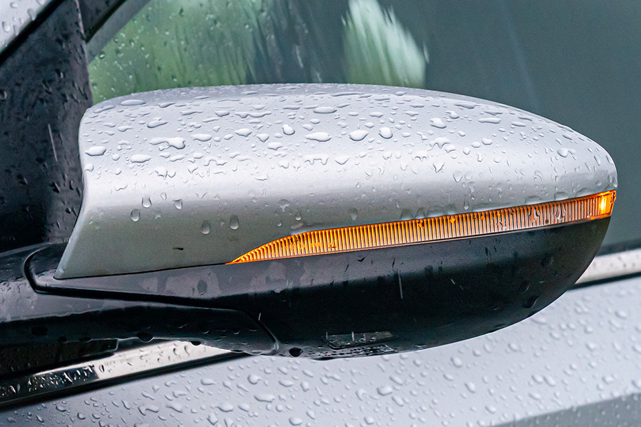 Hyundai i20 LED Blinker on OVRM