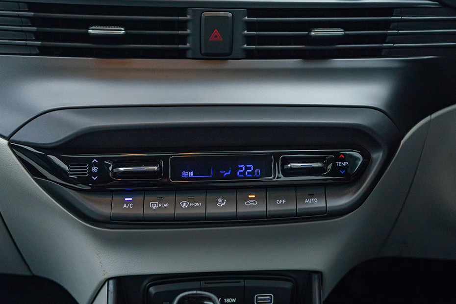 Hyundai i20 AC Controls
