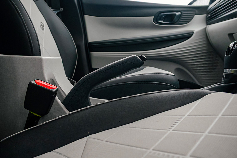 Hyundai i20 Handbrake