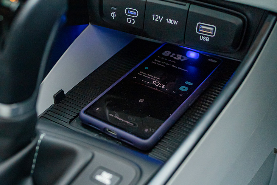 Hyundai i20 Wireless Charger