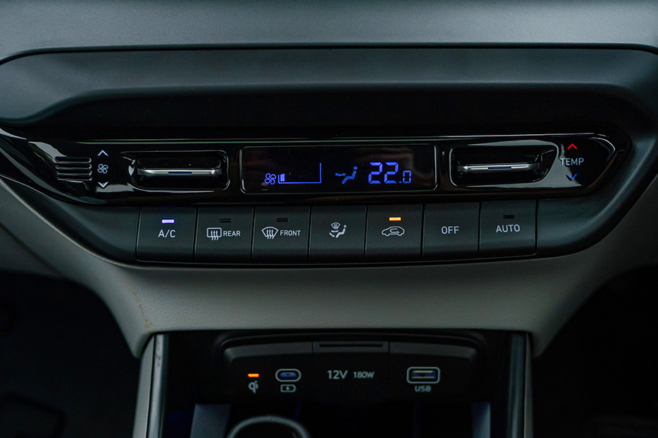 Hyundai i20 Switches In Centre Console