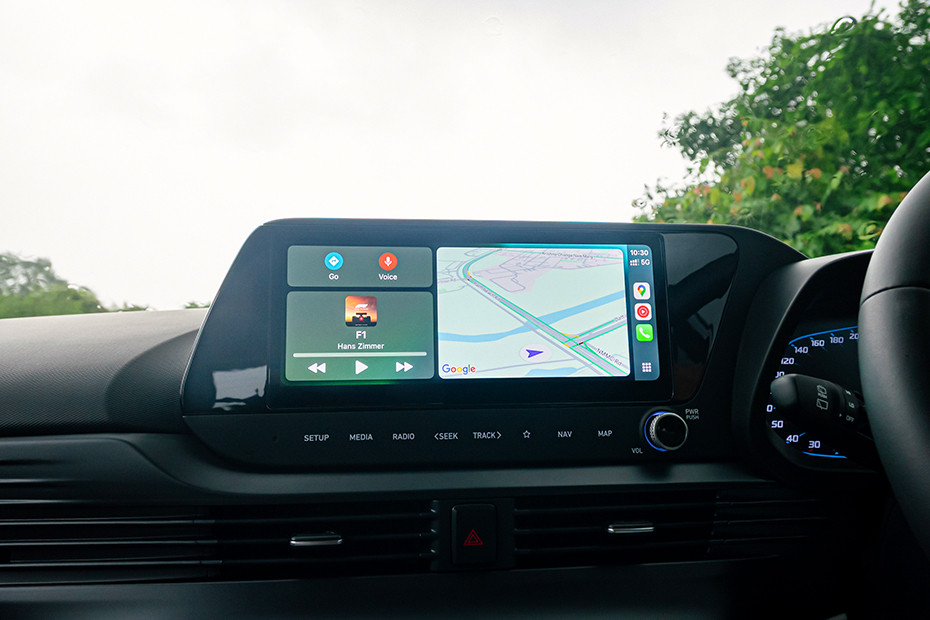 Hyundai i20 Navigation or Infotainment Mid Closeup