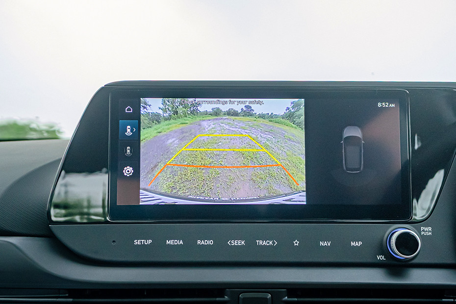 Hyundai i20 Reverse Camera View