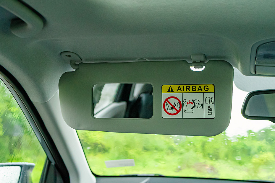 Hyundai i20 Sun Visor with Vanity Mirror