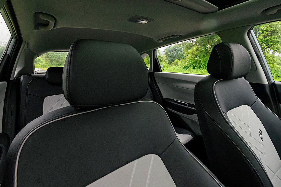 Hyundai i20 Front Seat Headrest