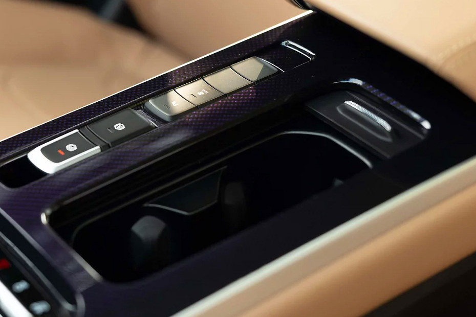 MG MG Hector Plus INTERIOR Storage