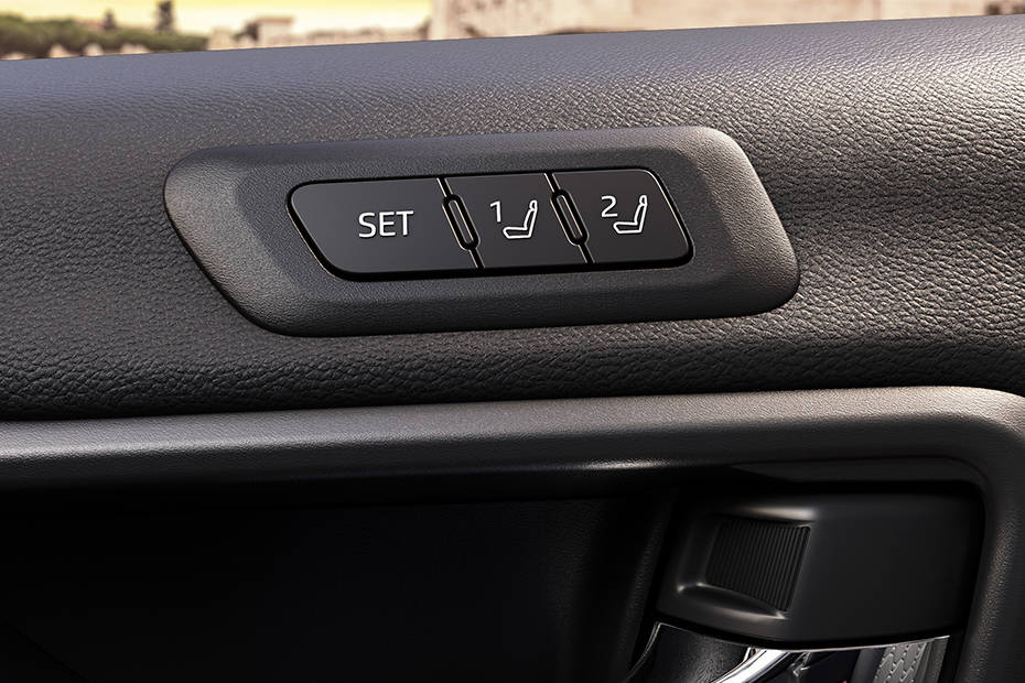 Maruti Invicto Memory Seat Functions