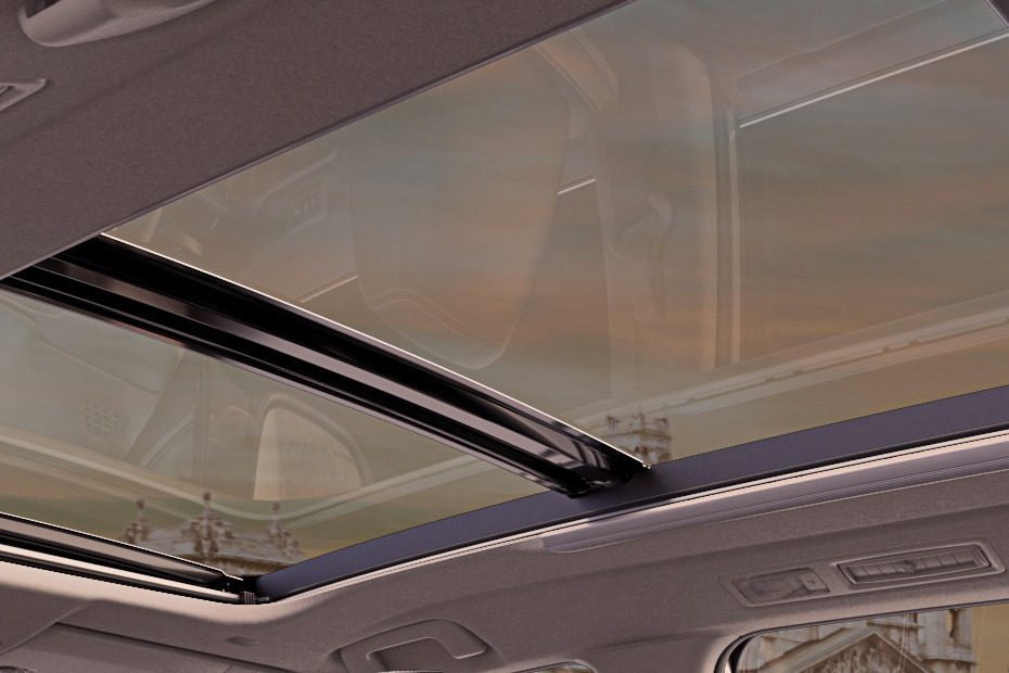 Maruti Invicto Sun Roof/Moon Roof