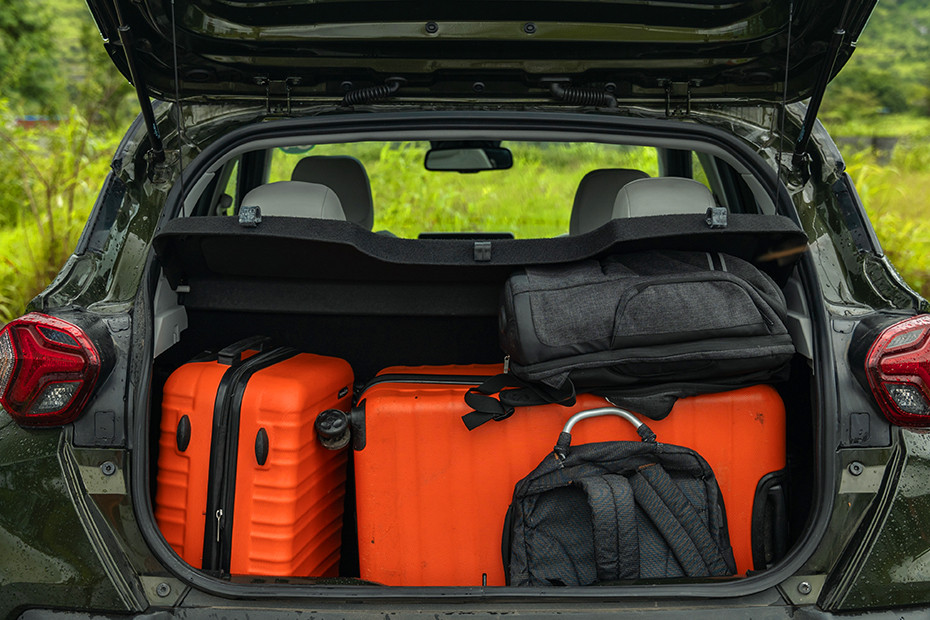 Tata Punch EV Boot Space (With Luggage)