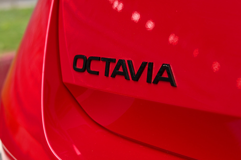 Skoda Skoda Octavia RS EXTERIOR Badges