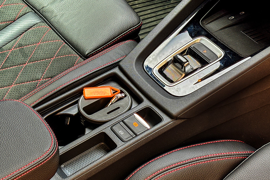 Skoda Skoda Octavia RS INTERIOR Center Console