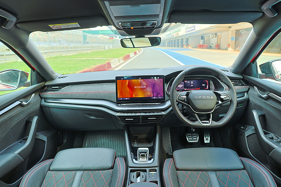 Skoda Skoda Octavia RS INTERIOR Dashboard