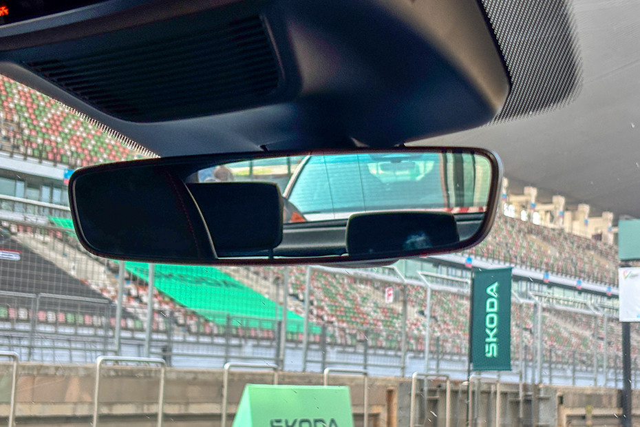 Skoda Skoda Octavia RS INTERIOR Dashboard