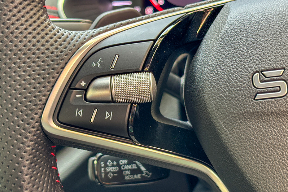 Skoda Skoda Octavia RS INTERIOR Steering Wheel