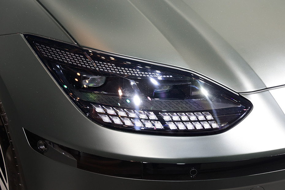 Hyundai IONIQ 6 Headlight