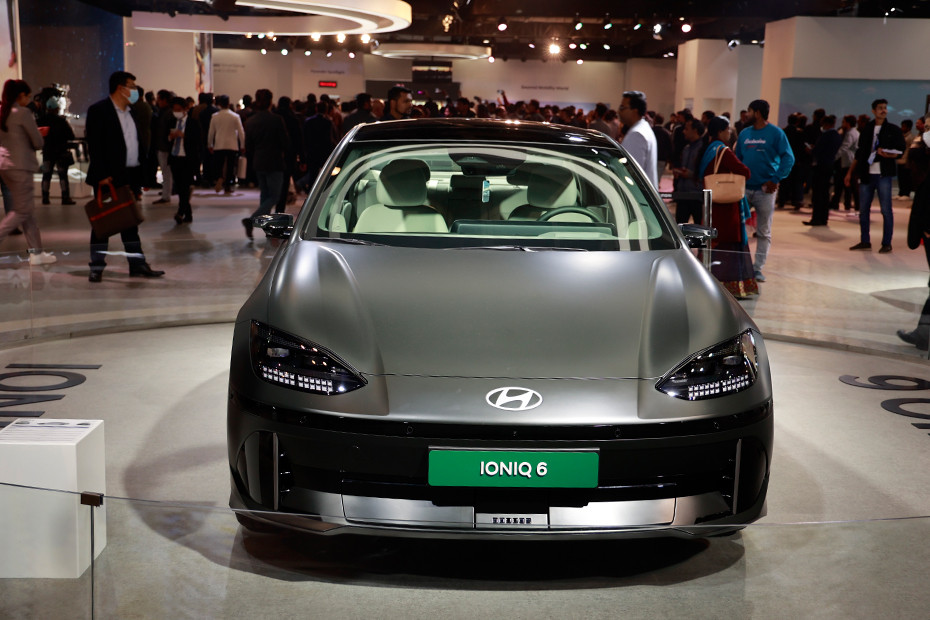Hyundai IONIQ 6 Front View