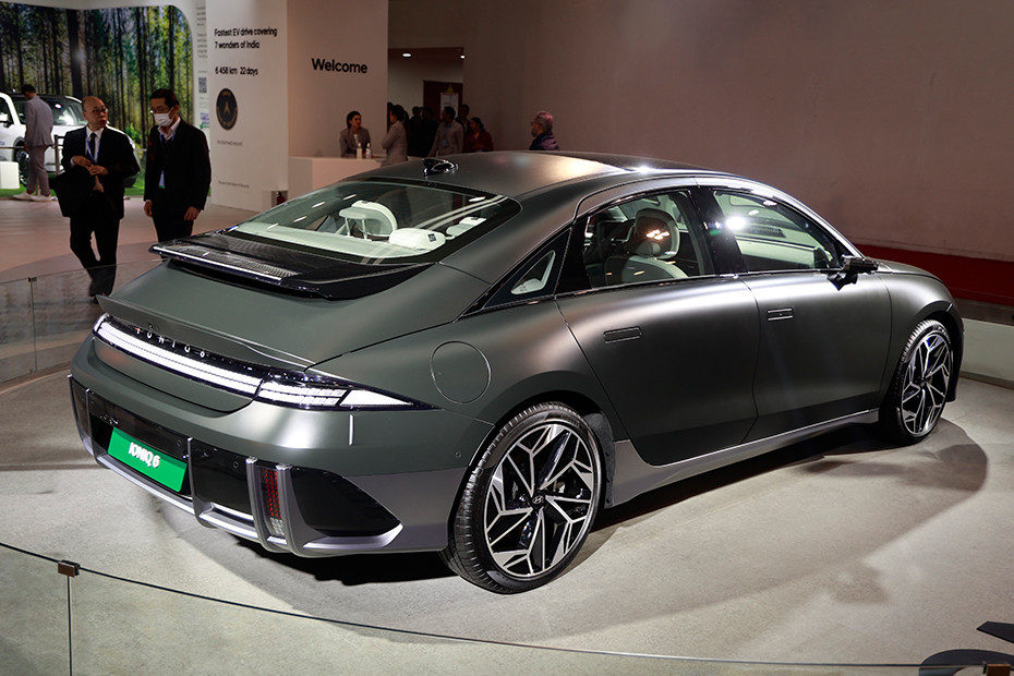 Hyundai IONIQ 6 Rear Right Side