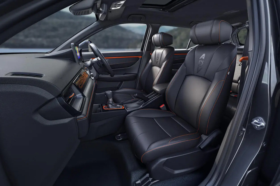 Honda Elevate Front Seats (Passenger View)