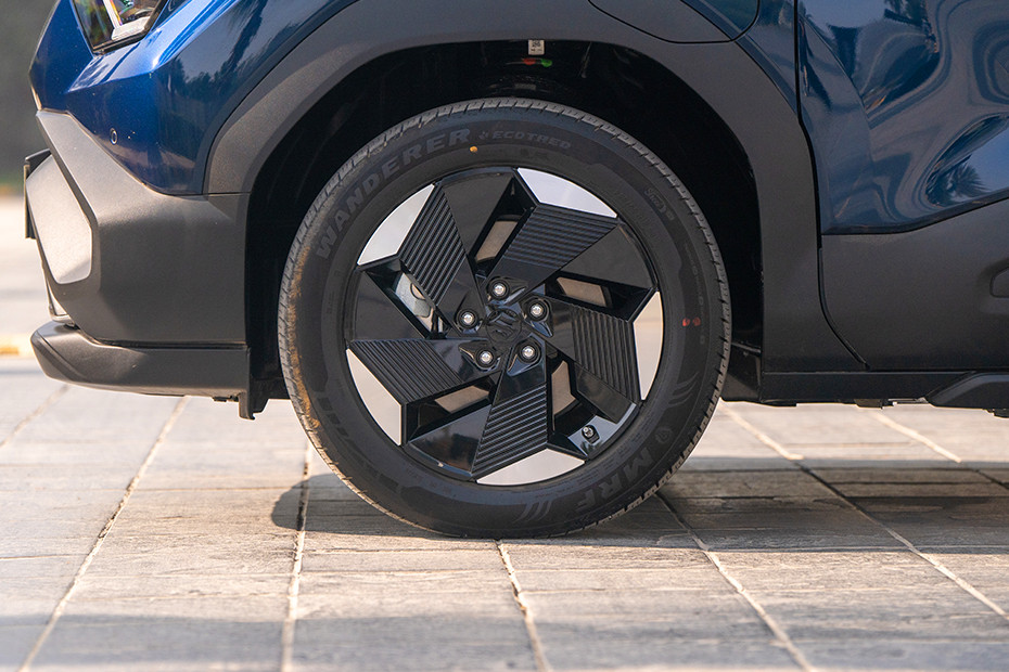Maruti e Vitara Wheel