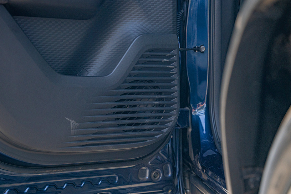 Maruti e Vitara Rear Speaker