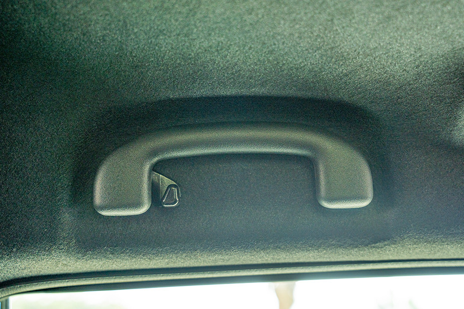 Maruti e Vitara Grab Handle