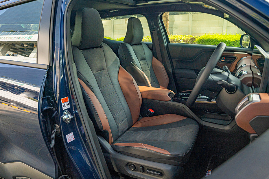 Maruti e Vitara Front Seat