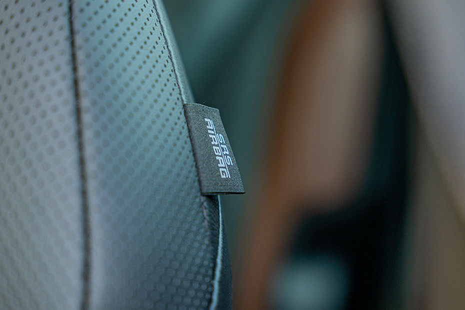 Maruti e Vitara Seat Upholstery Stitching