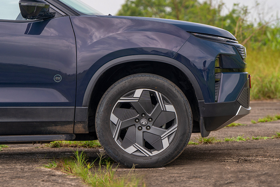 Tata Harrier EV Front Fender