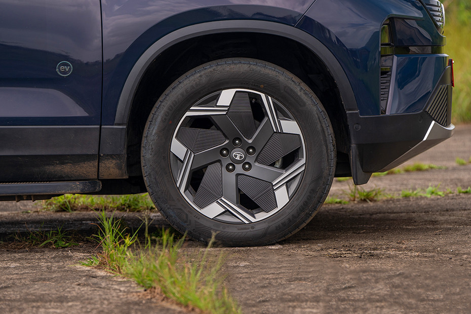 Tata Harrier EV Wheel