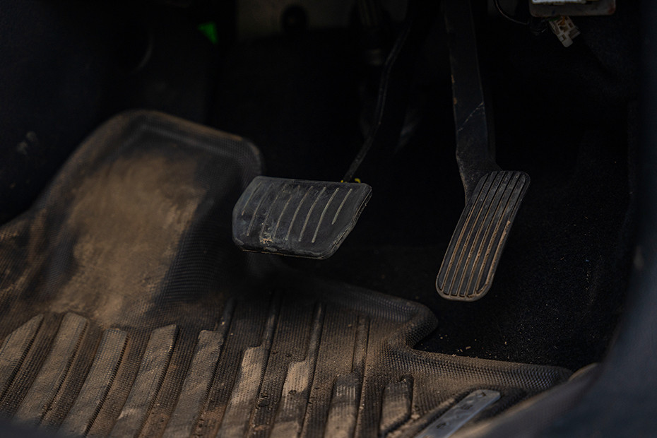 Tata Harrier EV Pedals