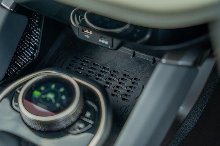 Tata Harrier EV Storage (Center Console)